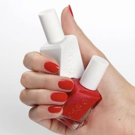 Red-Manicure-by-Joaquin